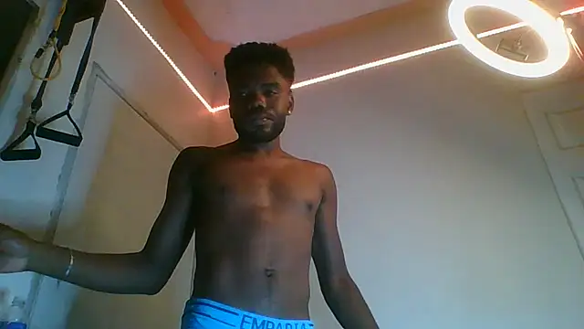 Snapshot of Suamyst_25 chatting on 05.15.26 Suamyst 25 online show from 05.15.26