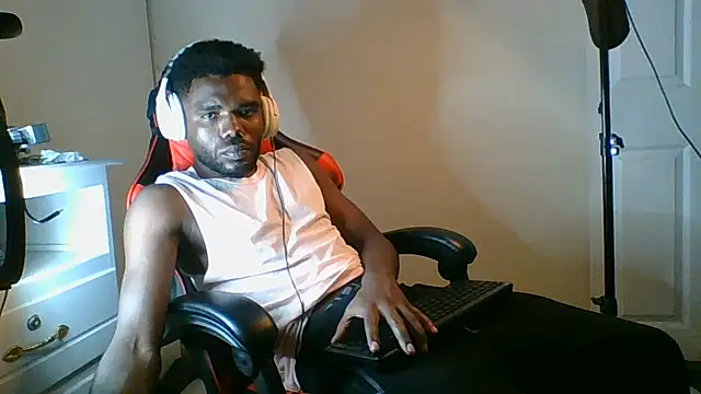 Snapshot of Suamyst_25 chatting on 05.28.26 Suamyst 25 online show from 05.28.26