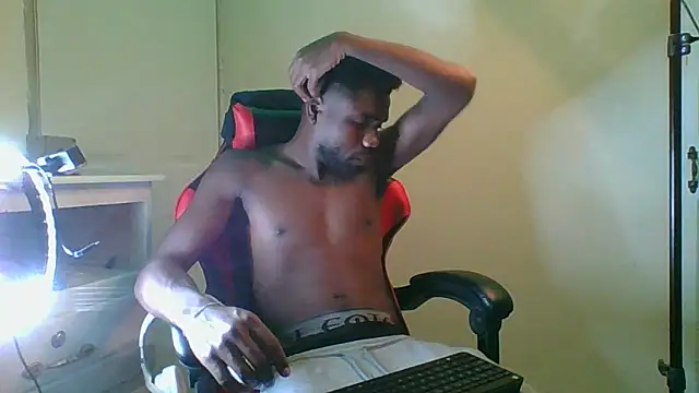 Snapshot of Suamyst_25 chatting on 05.30.26 Suamyst 25 online show from 05.30.26