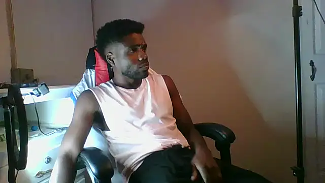 Snapshot of Suamyst_25 chatting on 06.02.26 Suamyst 25 online show from 06.02.26