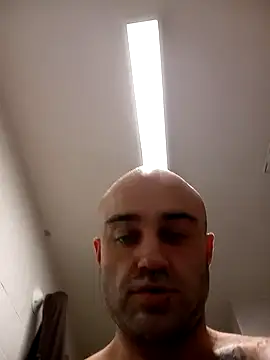 Snapshot of BulbasaurIsmettv chatting on 12.04.25 BulbasaurIsmettv online show from 12.04.25