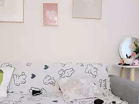 Snapshot of yuyan3929 chatting on 10.28.25 yuyan3929 online show from 10.28.25