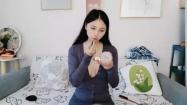 Snapshot of yuyan3929 chatting on 11.17.25 yuyan3929 online show from 11.17.25