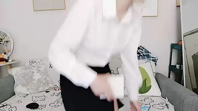 Snapshot of yuyan3929 chatting on 11.18.25 yuyan3929 online show from 11.18.25