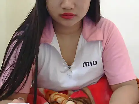 Snapshot of crazy_witch chatting on 12.18.25 crazy witch online show from 12.18.25