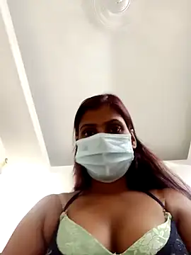 Snapshot of royalgirl321 chatting on 11.05.25 royalgirl321 online show from 11.05.25