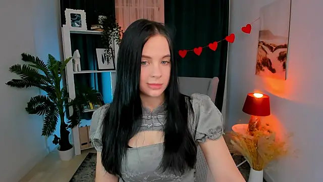 AriaThorn online show from 02.18.26