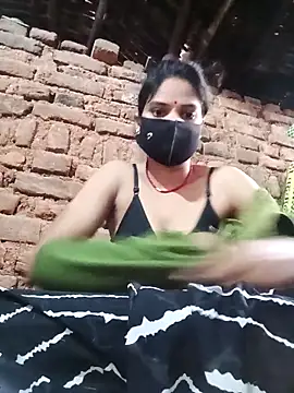 Snapshot of Shreya-750 chatting on 11.24.25 Shreya-750 online show from 11.24.25