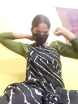 Snapshot of Shreya-750 chatting on 11.26.25 Shreya-750 online show from 11.26.25