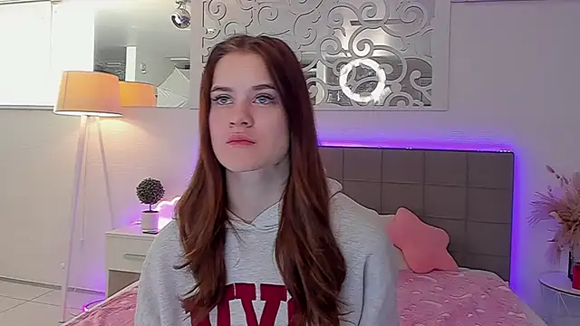 LuisaClover online show from 04.15.26