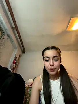 Snapshot of cotoncandyy chatting on 11.21.25 cotoncandyy online show from 11.21.25