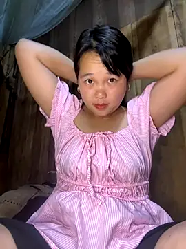 Snapshot of love_pusy09 chatting on 11.15.25 love pusy09 online show from 11.15.25