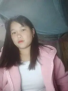 Snapshot of love_pusy09 chatting on 11.19.25 love pusy09 online show from 11.19.25