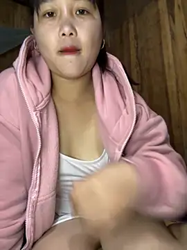 Snapshot of love_pusy09 chatting on 11.30.25 love pusy09 online show from 11.30.25