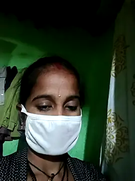 Snapshot of Hot_princess_1 chatting on 11.17.25 Hot princess 1 online show from 11.17.25