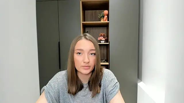 Snapshot of ShemikaCozza chatting on 10.25.25 ShemikaCozza online show from 10.25.25