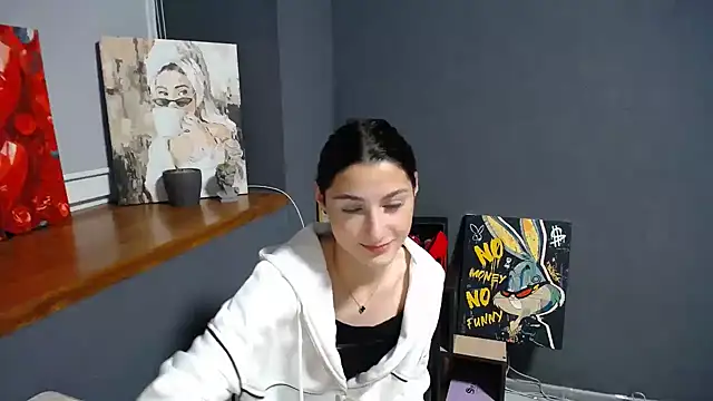 a alessia online show from 10.24.25