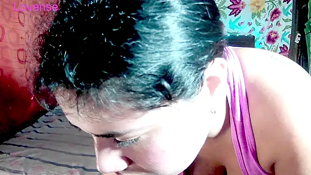 Snapshot of Bonnie_and_wizkhal chatting on 11.30.25 Bonnie and wizkhal online show from 11.30.25