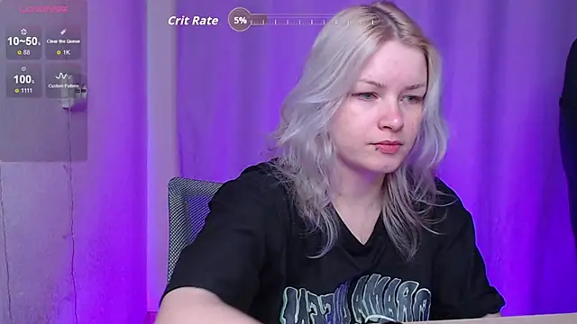 Snapshot of CherryNight6 chatting on 11.09.25 CherryNight6 online show from 11.09.25