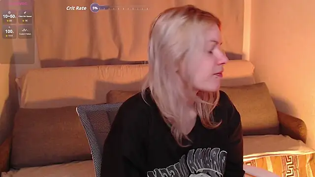 Snapshot of CherryNight6 chatting on 12.13.25 CherryNight6 online show from 12.13.25