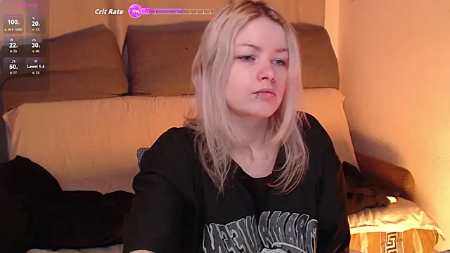 Snapshot of CherryNight6 chatting on 12.14.25 CherryNight6 online show from 12.14.25