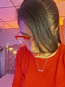 Roxanne Han online show from 02.10.26