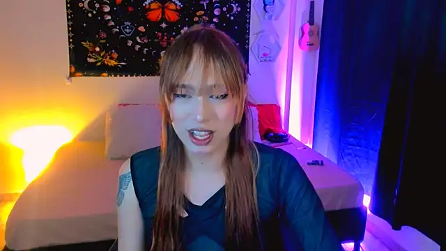 AdelineEsposito online show from 11.27.25