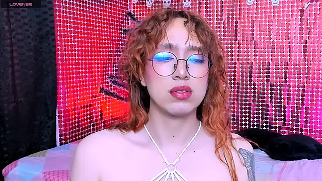 AdelineEsposito online show from 01.09.26