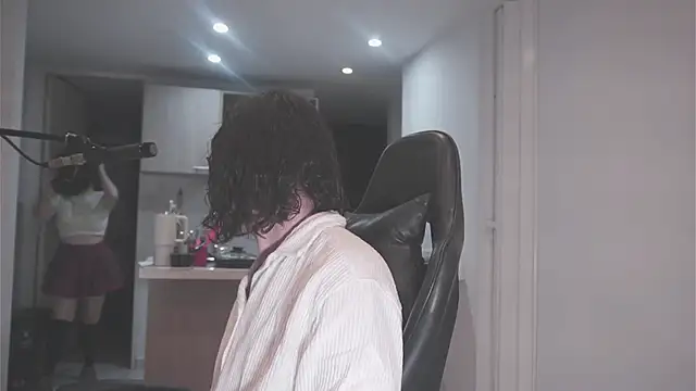 Snapshot of dan_and_daya chatting on 11.10.25 dan and daya online show from 11.10.25