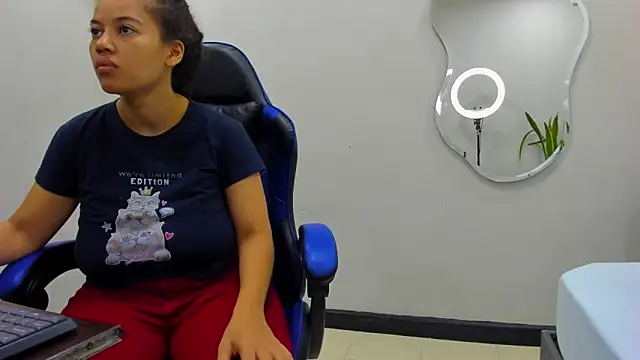 Snapshot of agata18_ chatting on 01.08.26 agata18 online show from 01.08.26