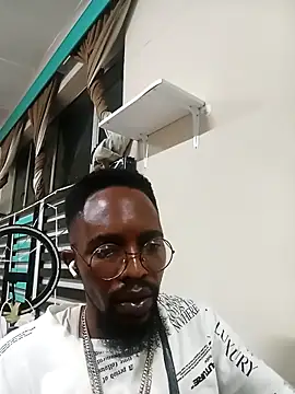 Snapshot of Blck420 chatting on 12.14.25 Blck420 online show from 12.14.25