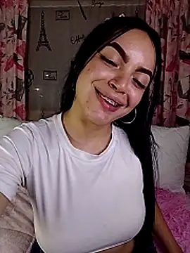 Snapshot of Nuvi_jonhs chatting on 10.24.25 Nuvi jonhs online show from 10.24.25