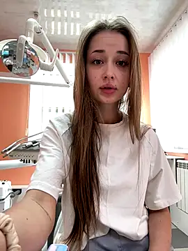 Snapshot of Angel_hotyy chatting on 10.25.25 Angel hotyy online show from 10.25.25