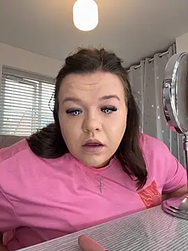 Snapshot of Ivy-monroexo chatting on 10.31.25 Ivy-monroexo online show from 10.31.25