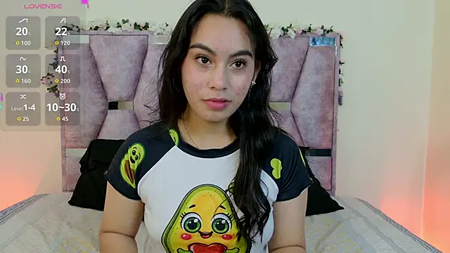 Iris mandarinne online show from 10.27.25