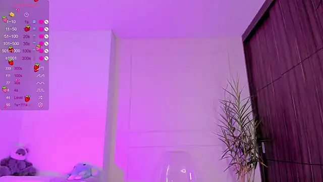 Snapshot of imsofi_kf chatting on 11.24.25 imsofi kf online show from 11.24.25