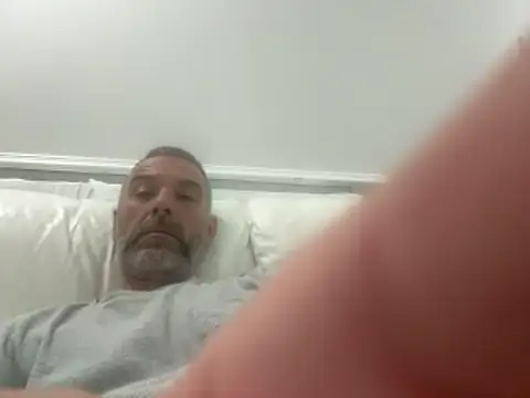 plymouthlad82 online show from 11.30.25