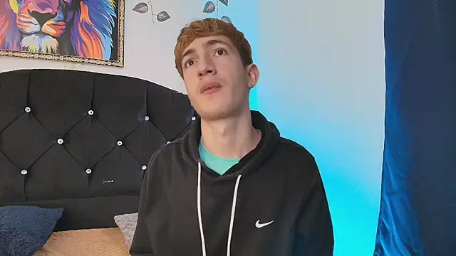 Snapshot of Erick_Taylor3 chatting on 11.25.25 Erick Taylor3 online show from 11.25.25