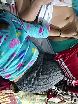 Snapshot of marimar_24 chatting on 10.24.25 marimar 24 online show from 10.24.25