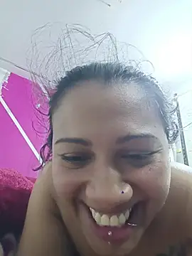 Snapshot of marimar_24 chatting on 12.14.25 marimar 24 online show from 12.14.25