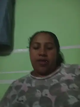 Snapshot of marimar_24 chatting on 12.20.25 marimar 24 online show from 12.20.25