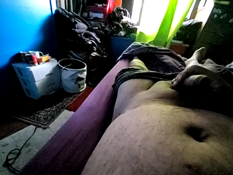 Snapshot of mbrc35 chatting on 12.18.25 mbrc35 online show from 12.18.25