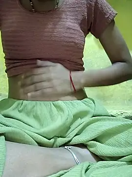 Snapshot of janvi_sharma87 chatting on 11.17.25 janvi sharma87 online show from 11.17.25