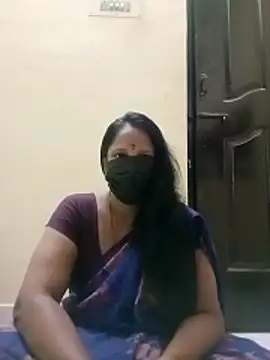 Snapshot of tamilammu1431 chatting on 10.24.25 tamilammu1431 online show from 10.24.25