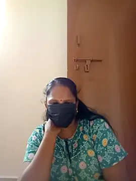 Snapshot of tamilammu1431 chatting on 11.04.25 tamilammu1431 online show from 11.04.25