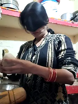 Snapshot of Pyaar_Ki_Pooja chatting on 11.14.25 Pyaar Ki Pooja online show from 11.14.25