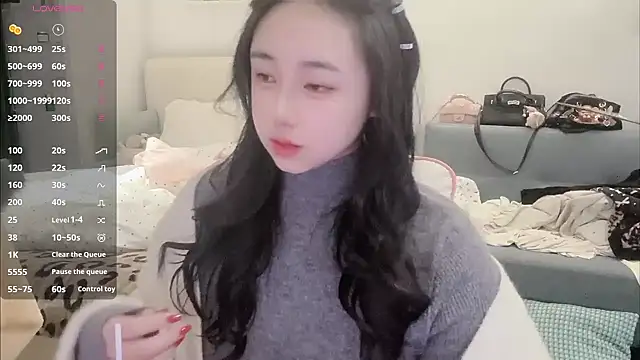 Love-hanzaizai718 online show from 01.10.26