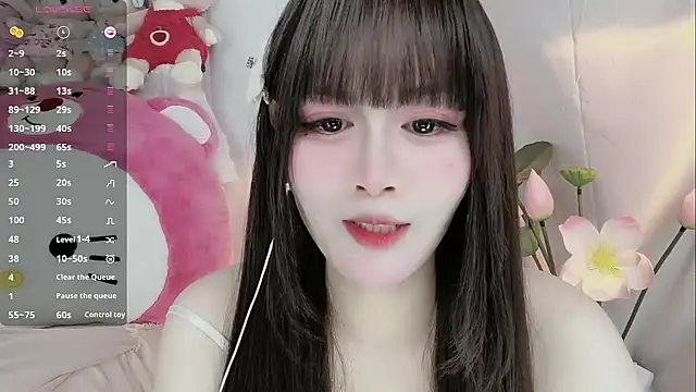 Snapshot of -zhuzhu-999- chatting on 10.31.25 -zhuzhu-999- online show from 10.31.25