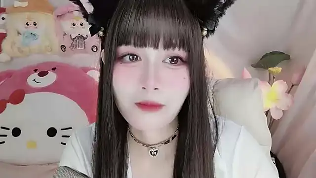 Snapshot of -zhuzhu-999- chatting on 12.04.25 -zhuzhu-999- online show from 12.04.25