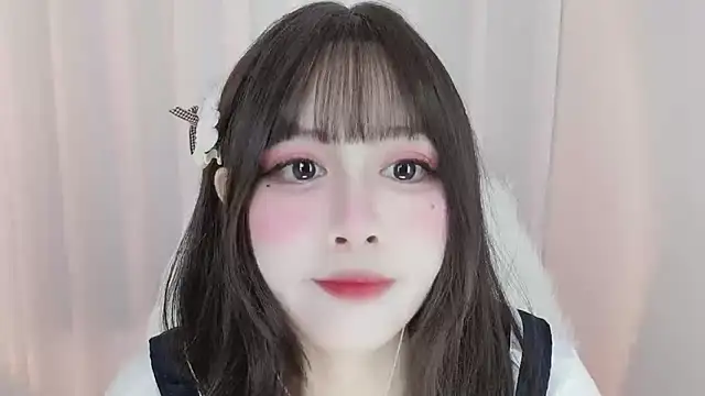 Snapshot of -zhuzhu-999- chatting on 06.18.26 -zhuzhu-999- online show from 06.18.26